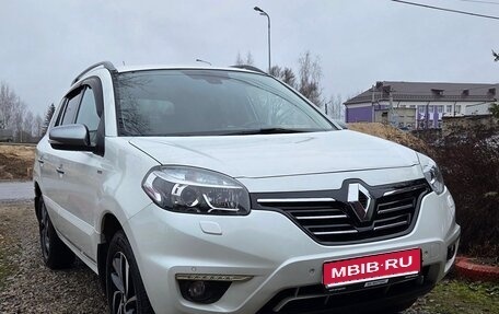 Renault Koleos I рестайлинг 2, 2015 год, 1 350 000 рублей, 1 фотография