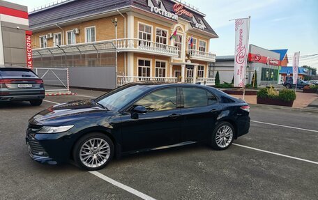 Toyota Camry, 2020 год, 3 900 000 рублей, 2 фотография