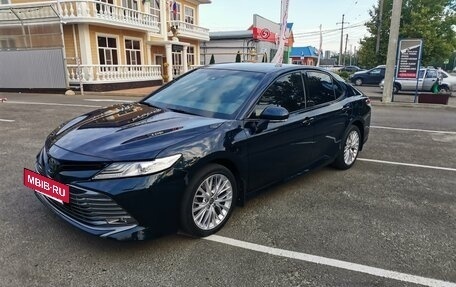 Toyota Camry, 2020 год, 3 900 000 рублей, 4 фотография