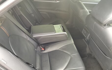 Toyota Camry, 2020 год, 3 900 000 рублей, 40 фотография