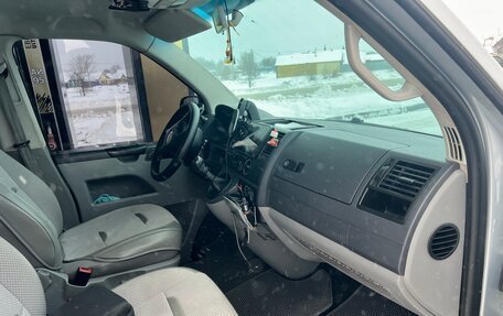 Volkswagen Transporter T5 рестайлинг, 2004 год, 1 280 000 рублей, 16 фотография