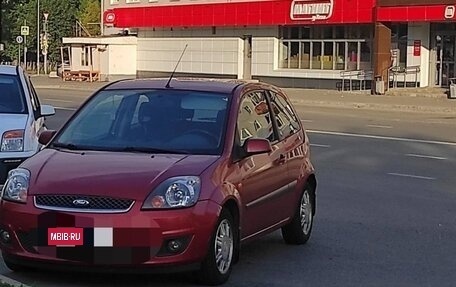 Ford Fiesta, 2006 год, 430 000 рублей, 2 фотография