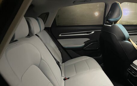 Geely Emgrand, 2023 год, 1 730 000 рублей, 12 фотография