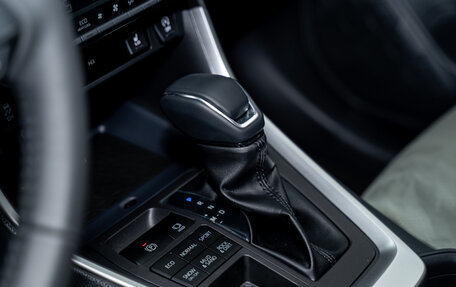 Toyota RAV4, 2025 год, 4 690 000 рублей, 15 фотография