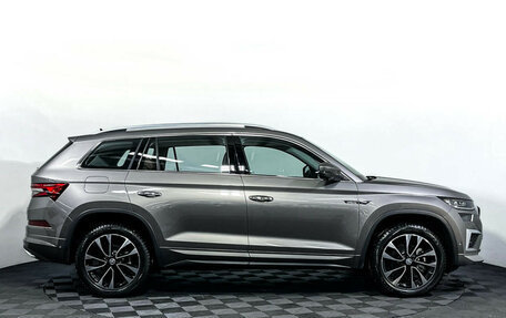 Skoda Kodiaq I, 2023 год, 4 698 000 рублей, 4 фотография