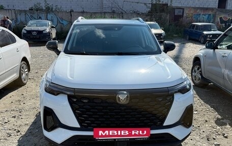 Changan CS35 Plus, 2023 год, 1 850 000 рублей, 2 фотография