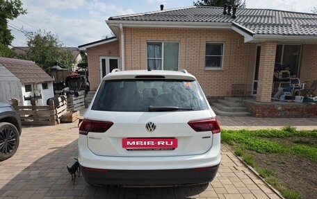 Volkswagen Tiguan II, 2018 год, 2 800 000 рублей, 4 фотография