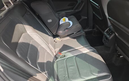 Volkswagen Tiguan II, 2018 год, 2 800 000 рублей, 9 фотография