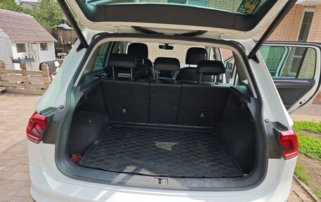 Volkswagen Tiguan II, 2018 год, 2 800 000 рублей, 10 фотография