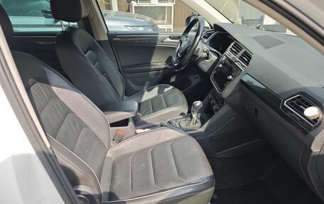 Volkswagen Tiguan II, 2018 год, 2 800 000 рублей, 8 фотография