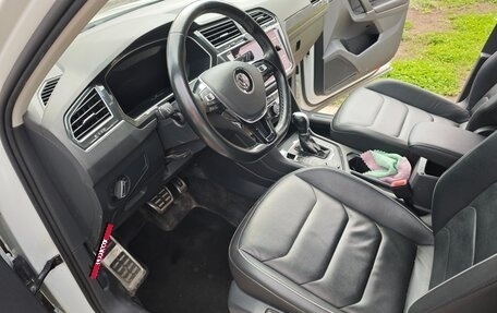 Volkswagen Tiguan II, 2018 год, 2 800 000 рублей, 12 фотография