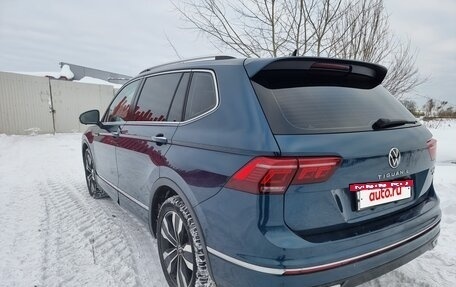 Volkswagen Tiguan II, 2021 год, 4 900 000 рублей, 6 фотография