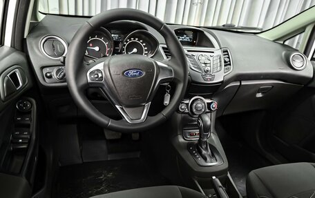 Ford Fiesta, 2016 год, 955 000 рублей, 6 фотография