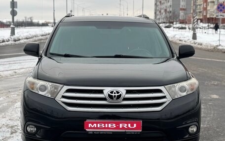 Toyota Highlander III, 2010 год, 1 850 000 рублей, 1 фотография