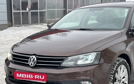 Volkswagen Jetta VI, 2015 год, 1 330 000 рублей, 3 фотография