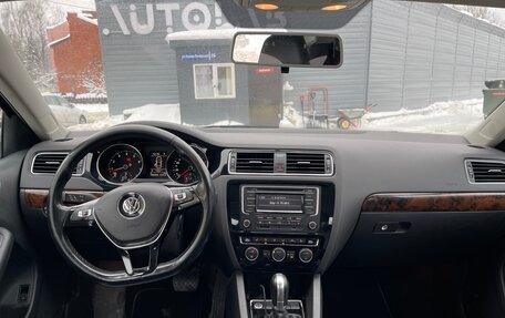 Volkswagen Jetta VI, 2015 год, 1 330 000 рублей, 18 фотография