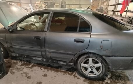 Mitsubishi Carisma I, 2003 год, 110 000 рублей, 4 фотография