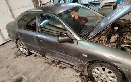 Mitsubishi Carisma I, 2003 год, 110 000 рублей, 2 фотография
