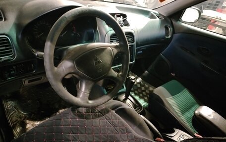 Mitsubishi Carisma I, 2003 год, 110 000 рублей, 8 фотография