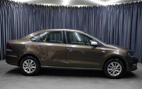 Volkswagen Polo VI (EU Market), 2015 год, 898 000 рублей, 4 фотография