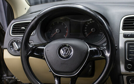 Volkswagen Polo VI (EU Market), 2015 год, 898 000 рублей, 17 фотография