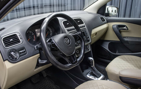 Volkswagen Polo VI (EU Market), 2015 год, 898 000 рублей, 16 фотография
