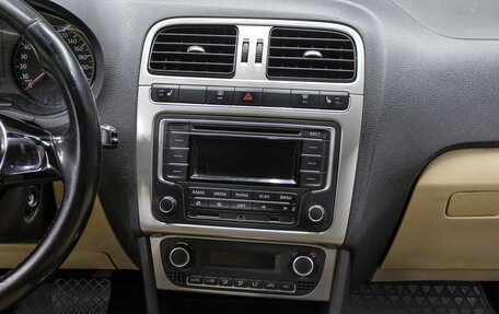 Volkswagen Polo VI (EU Market), 2015 год, 898 000 рублей, 15 фотография