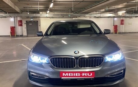 BMW 5 серия, 2018 год, 3 300 000 рублей, 2 фотография