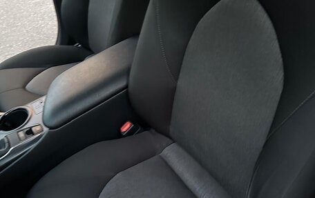 Toyota Camry, 2021 год, 2 900 000 рублей, 7 фотография