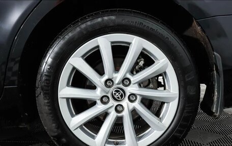 Toyota Camry, 2021 год, 2 900 000 рублей, 20 фотография