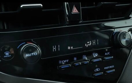 Toyota Camry, 2021 год, 2 900 000 рублей, 17 фотография