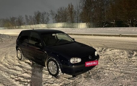Volkswagen Golf IV, 2001 год, 230 000 рублей, 2 фотография