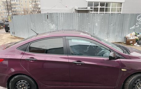 Hyundai Solaris II рестайлинг, 2013 год, 550 000 рублей, 5 фотография