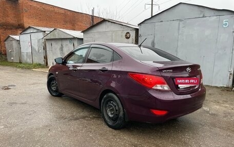 Hyundai Solaris II рестайлинг, 2013 год, 550 000 рублей, 3 фотография
