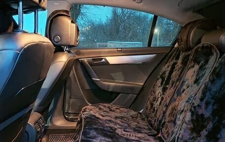 Volkswagen Passat B7, 2011 год, 1 050 000 рублей, 16 фотография