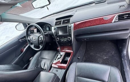 Toyota Camry, 2012 год, 1 400 000 рублей, 4 фотография