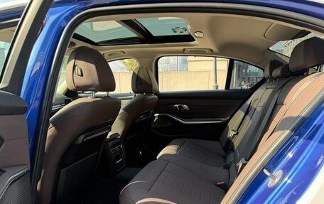 BMW 3 серия, 2021 год, 3 000 000 рублей, 12 фотография