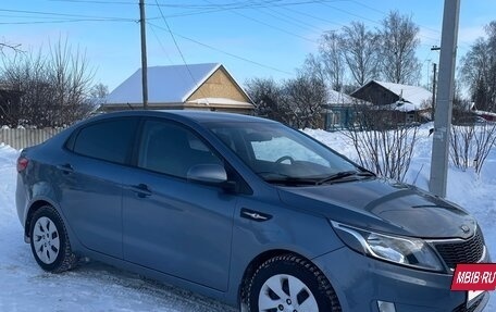 KIA Rio III рестайлинг, 2013 год, 800 000 рублей, 2 фотография