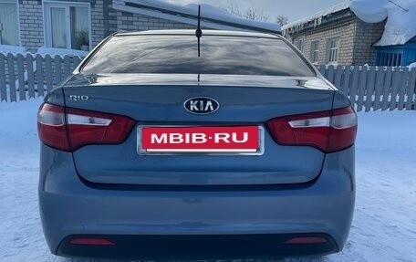 KIA Rio III рестайлинг, 2013 год, 800 000 рублей, 4 фотография