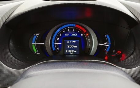 Honda Insight II рестайлинг, 2009 год, 700 000 рублей, 11 фотография