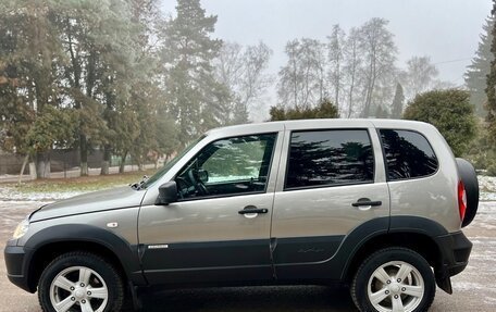 Chevrolet Niva I рестайлинг, 2018 год, 690 000 рублей, 7 фотография