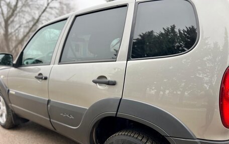 Chevrolet Niva I рестайлинг, 2018 год, 690 000 рублей, 10 фотография