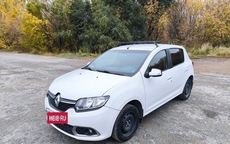 Renault Sandero II рестайлинг, 2016 год, 1 050 000 рублей, 2 фотография