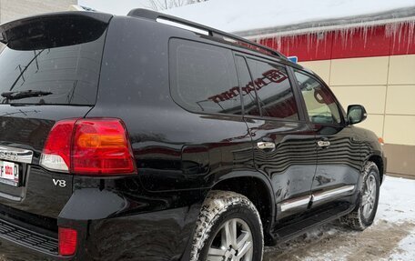 Toyota Land Cruiser 200, 2013 год, 3 250 000 рублей, 5 фотография