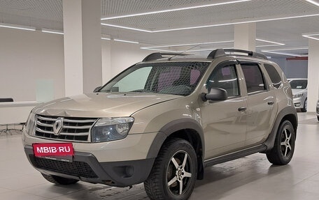 Renault Duster I рестайлинг, 2014 год, 892 000 рублей, 1 фотография