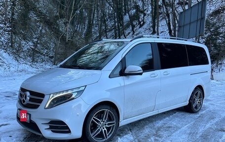 Mercedes-Benz V-Класс, 2017 год, 4 888 888 рублей, 1 фотография