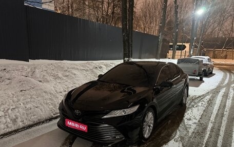 Toyota Camry, 2018 год, 2 670 000 рублей, 1 фотография