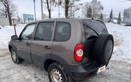 Chevrolet Niva I рестайлинг, 2014 год, 600 000 рублей, 14 фотография