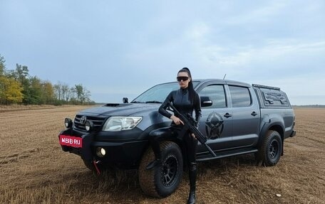 Toyota Hilux VII, 2014 год, 2 950 000 рублей, 2 фотография