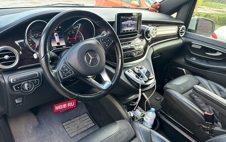 Mercedes-Benz V-Класс, 2017 год, 4 888 888 рублей, 5 фотография